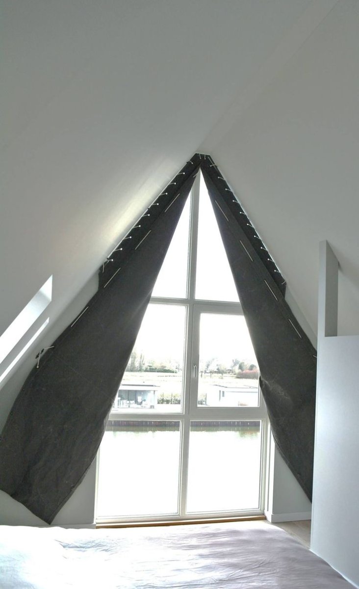 Шторы на треугольные окна