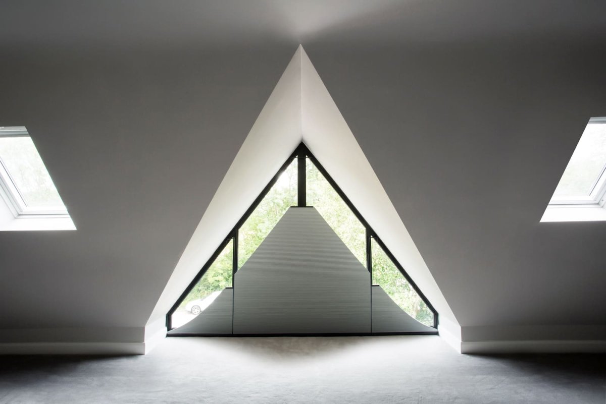 Треугольные окна