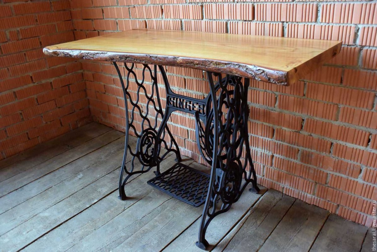 Подстолье Зингер