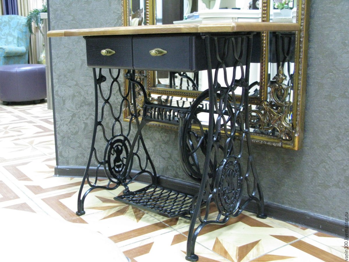 Станина чугунная Зингер