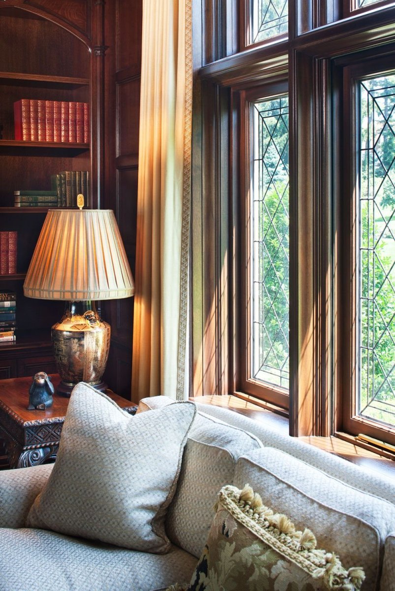 Деревянные окна в интерьере