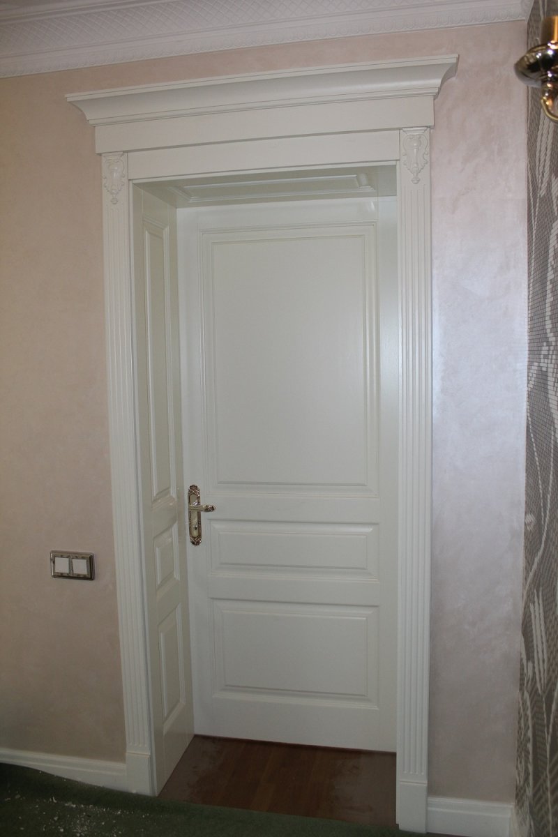 Двери с широкими доборами