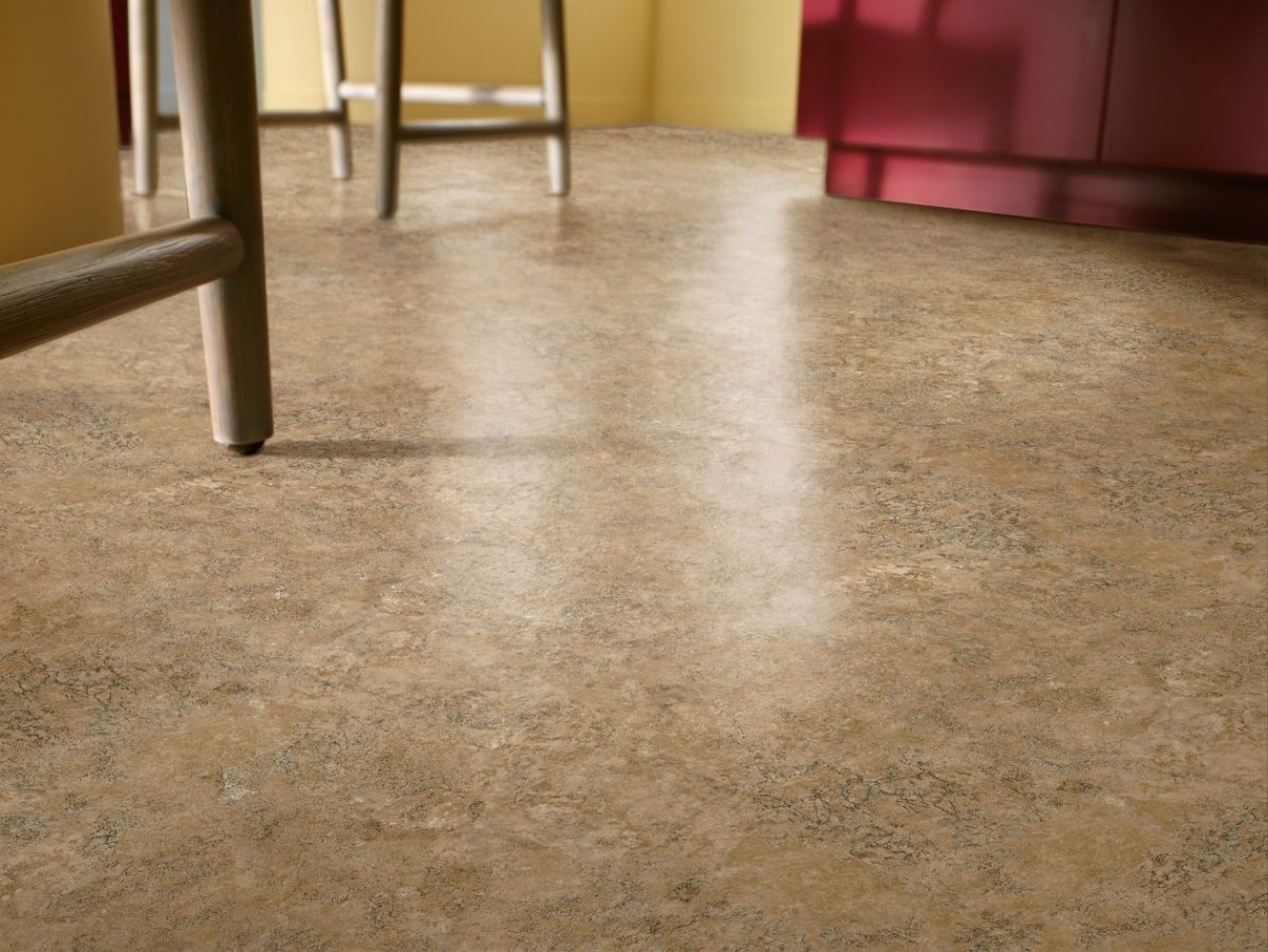 Линолеум Таркетт под мрамор