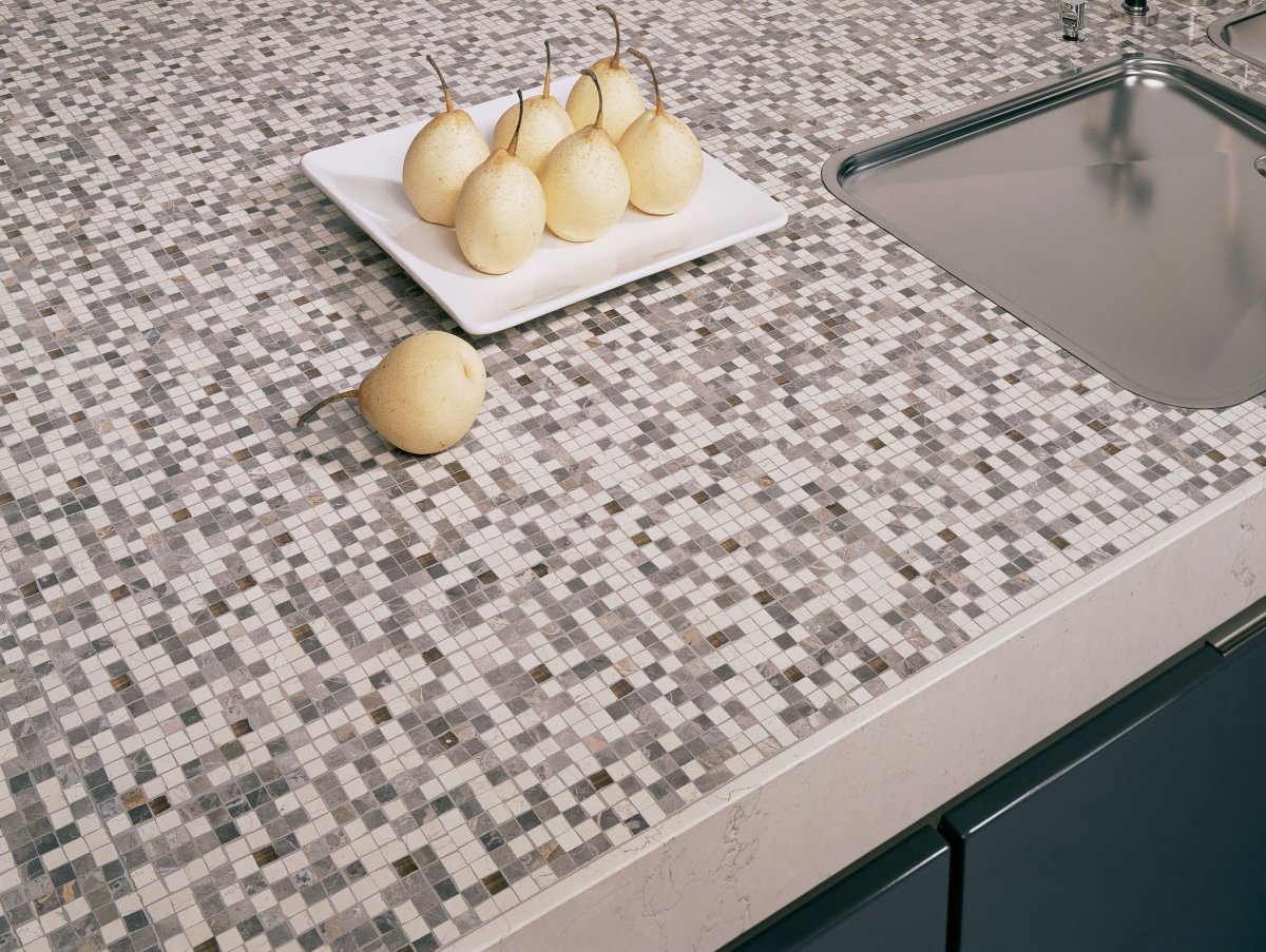 Столешница из мозаичной плитки