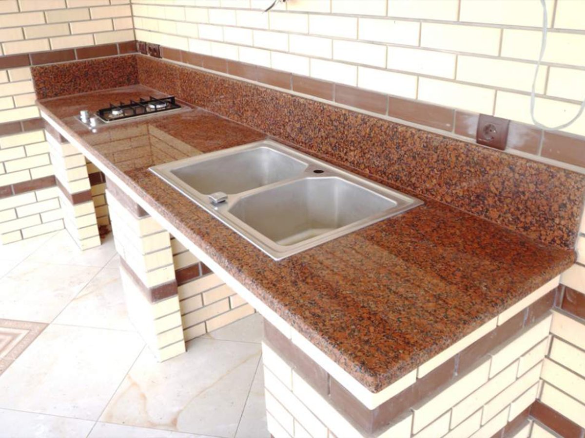 Нью Империал ред гранит столешница