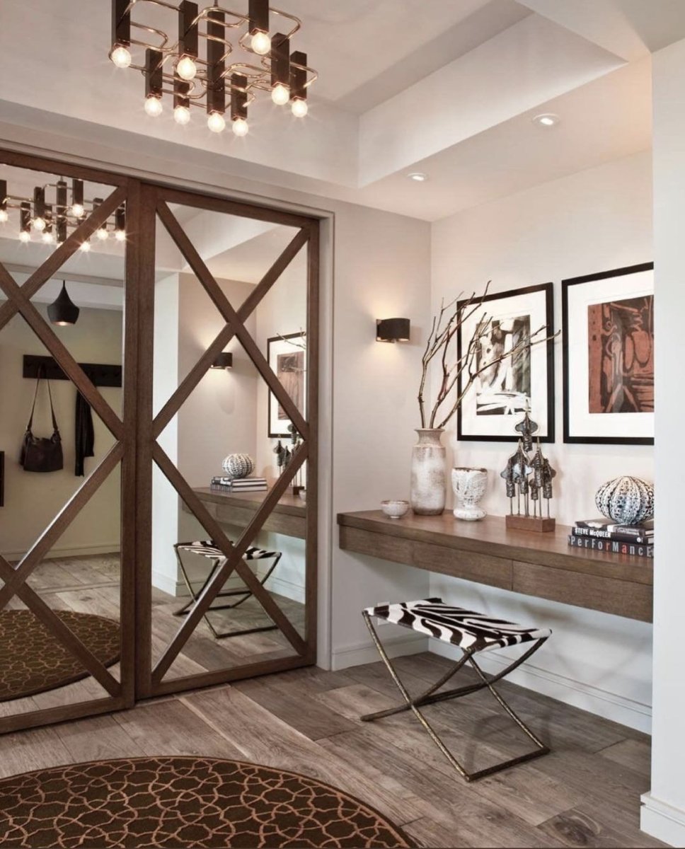 Шкаф с зеркалом в интерьере