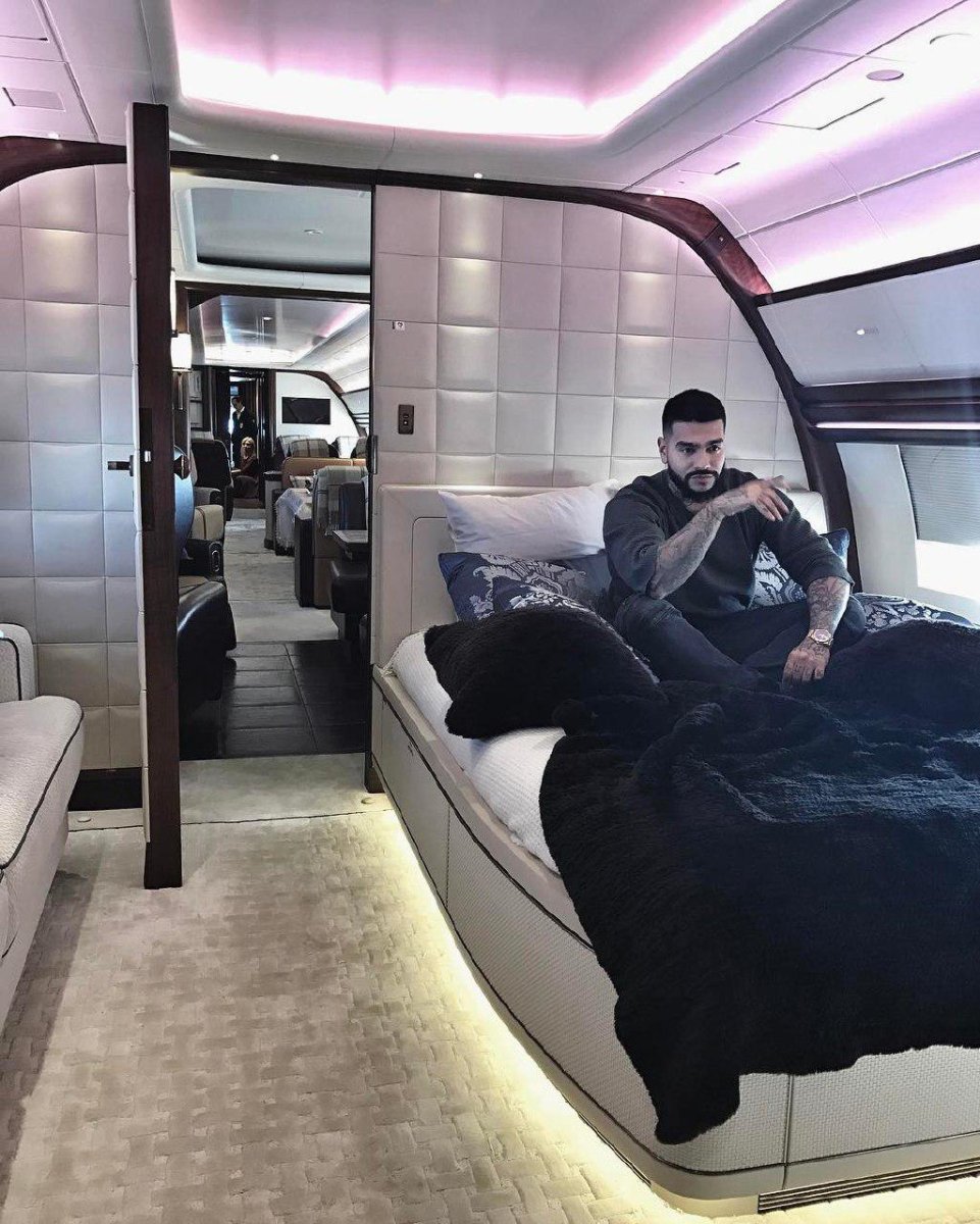 Тимати в самолете Кадырова