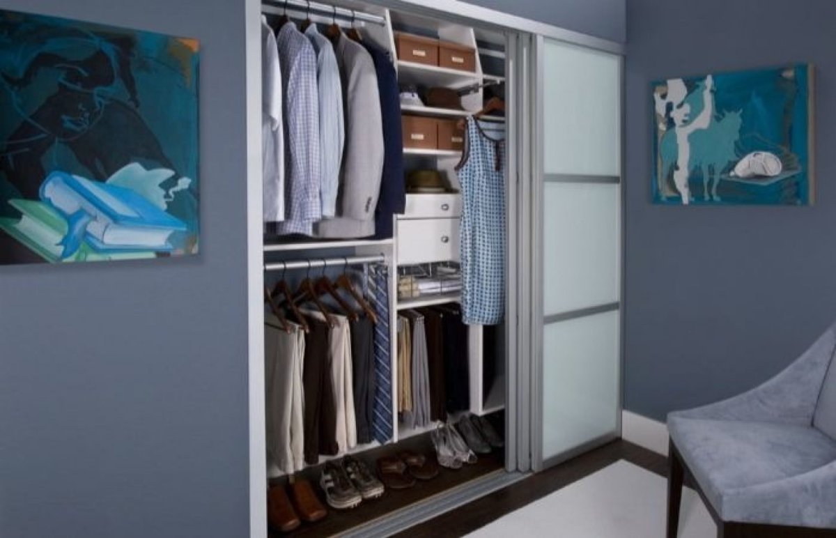 Гардеробная встроенная в нишу