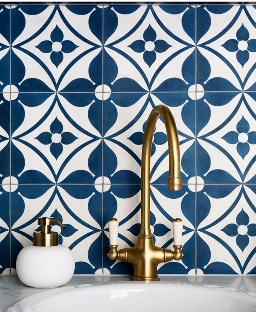 Синяя плитка