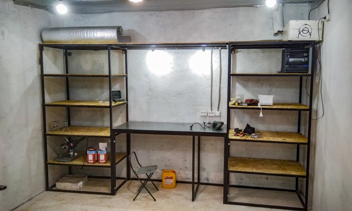 Верстак из ОСБ В гараже