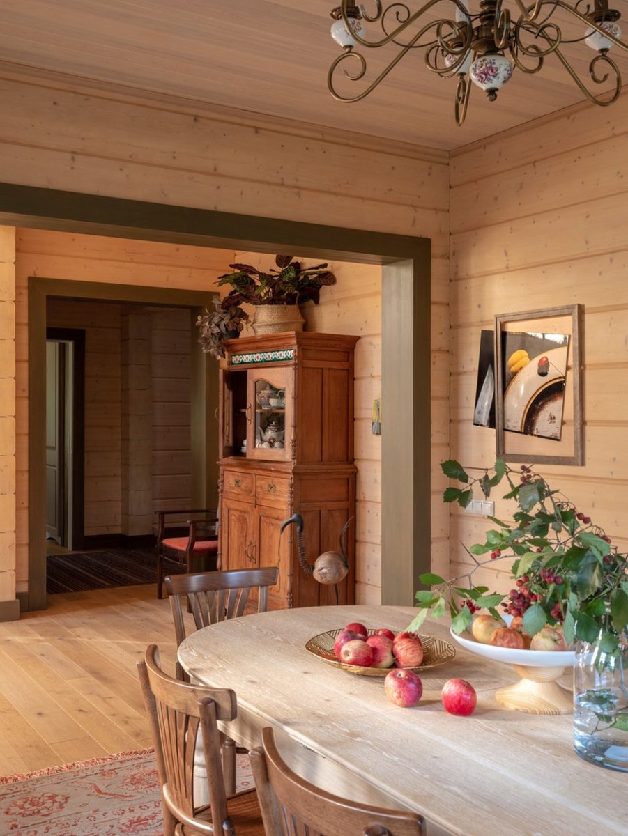 Уютный дом в стиле русской усадьбы в Талеже