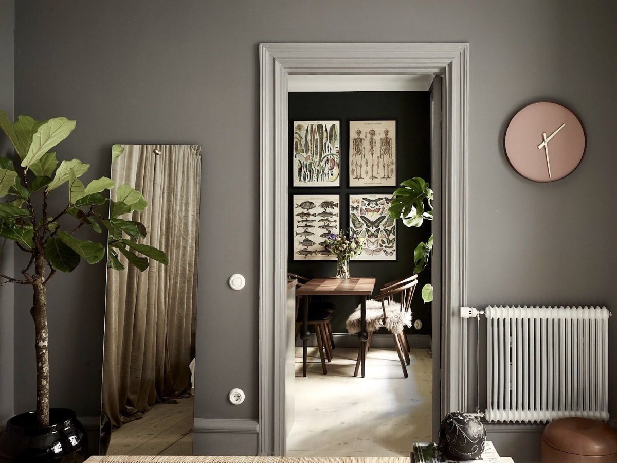 Двери под серые стены