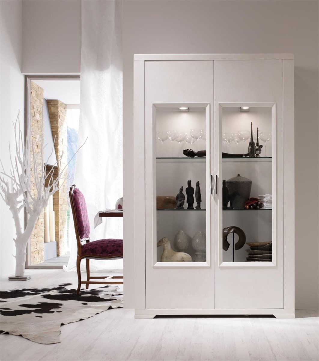 Сервант в современном стиле