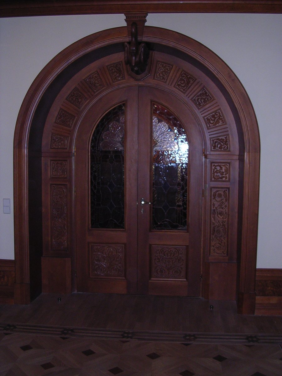 Арочные двери массив