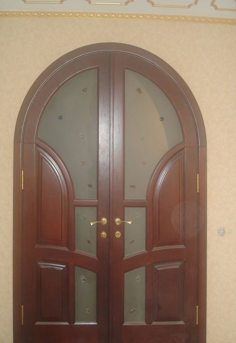 Двойные межкомнатные двери с прямоугольной аркой