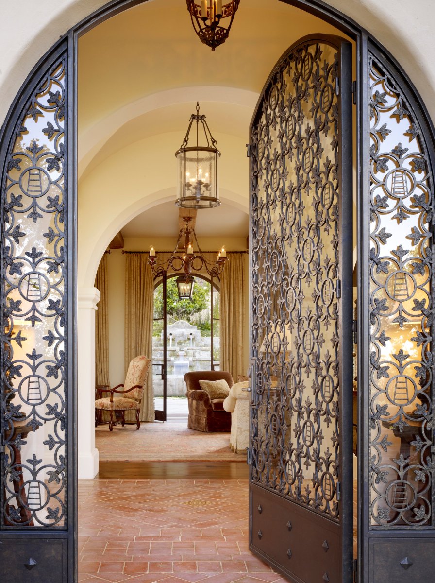 Арка межкомнатная в Восточном стиле