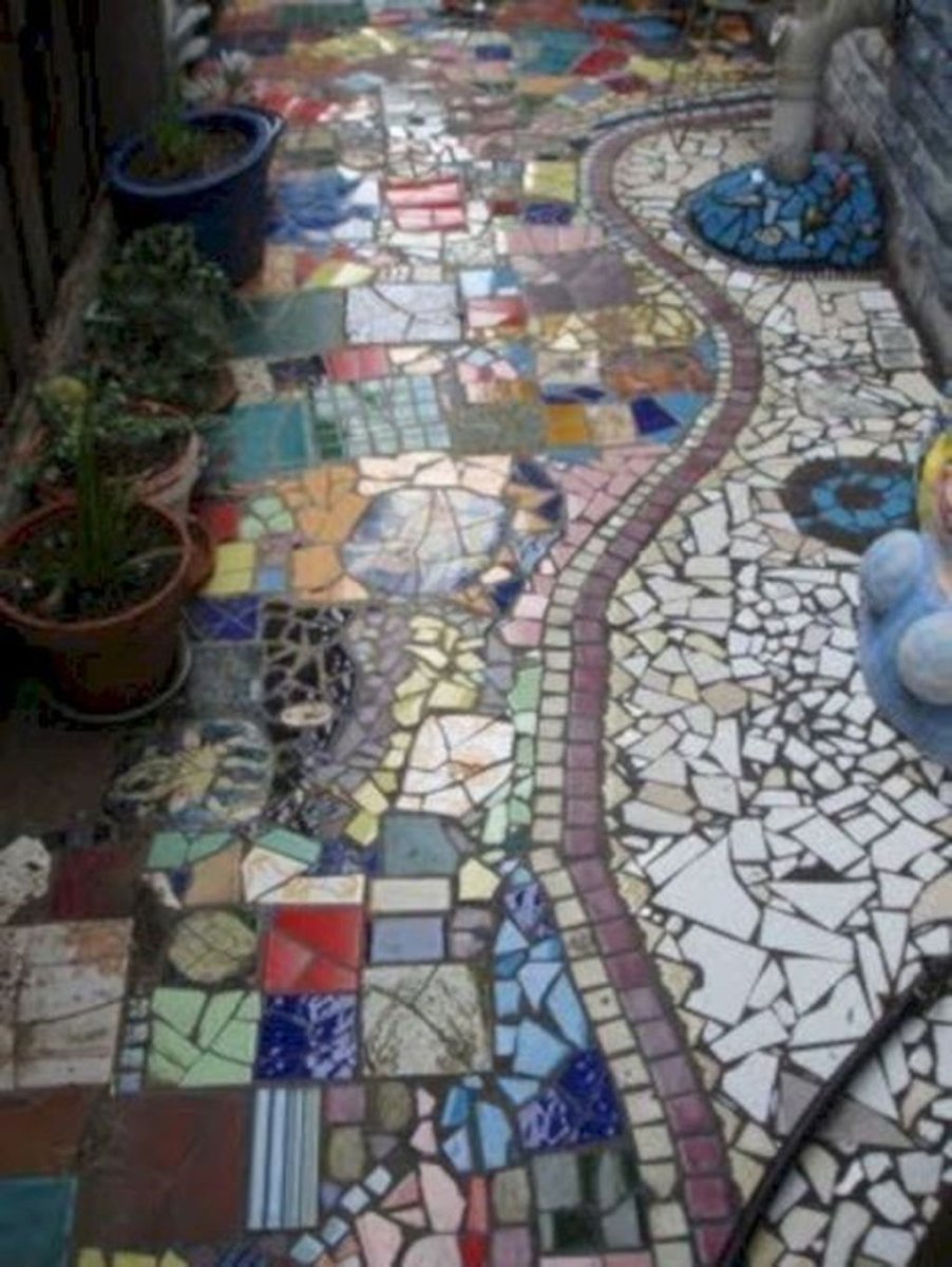 Мозаика из битой плитки