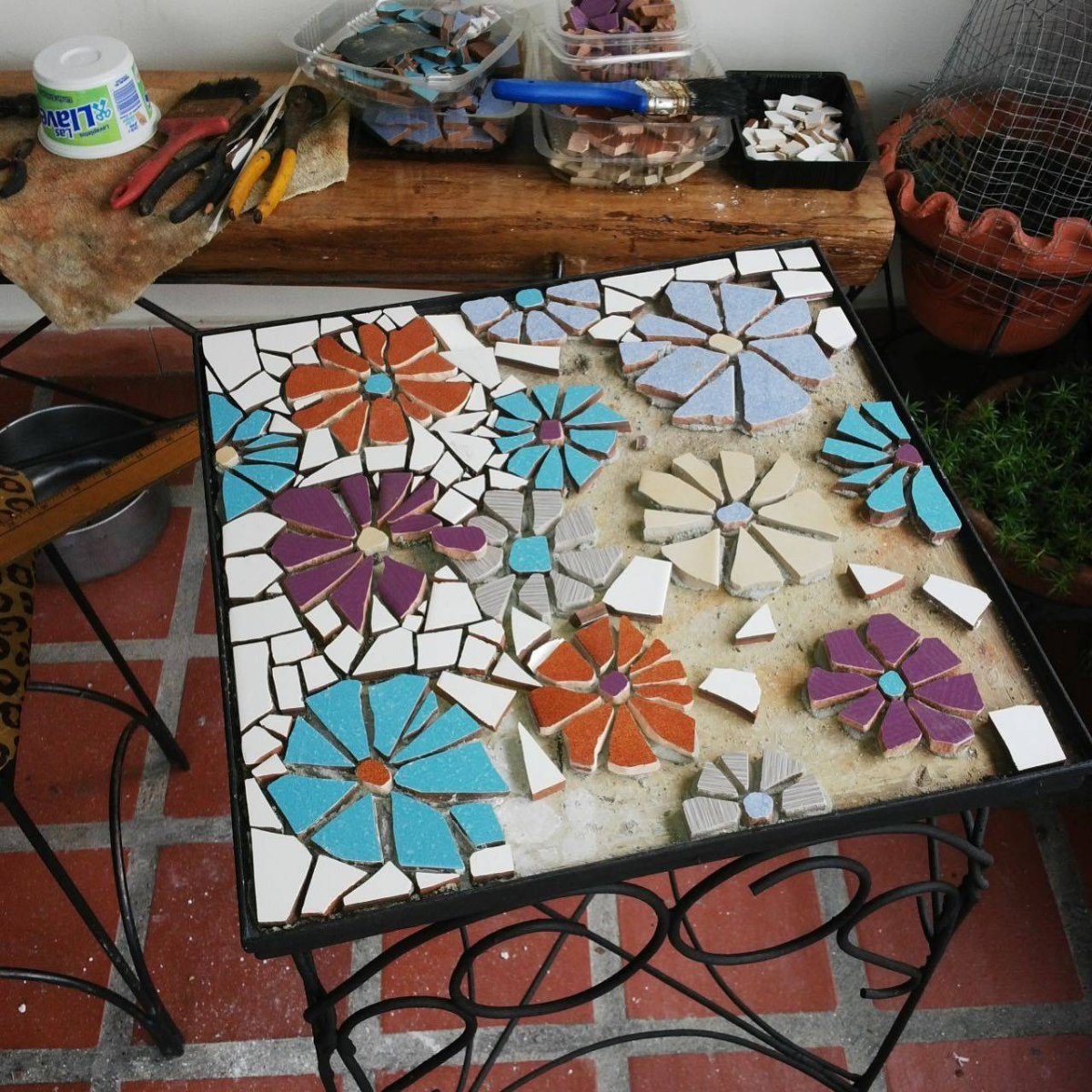 Мозаика из битой плитки