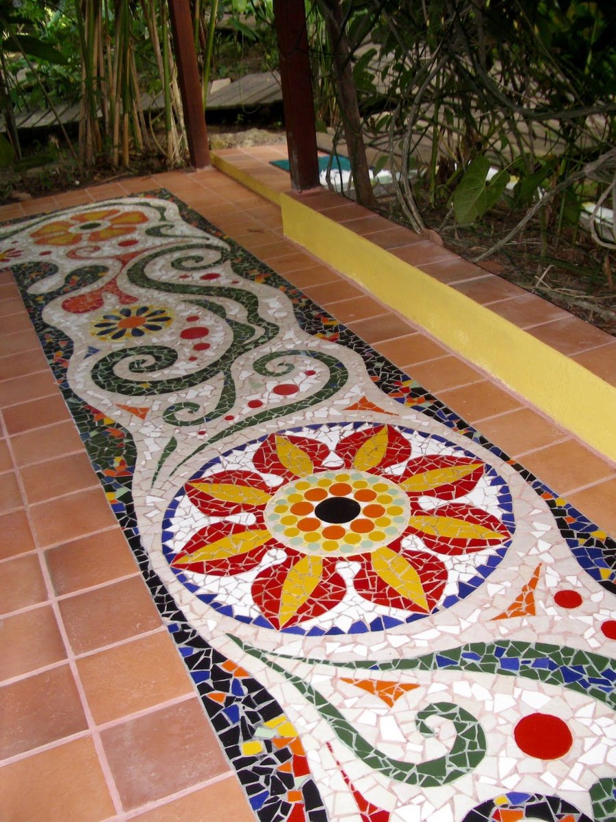 Дорожки из битой плитки