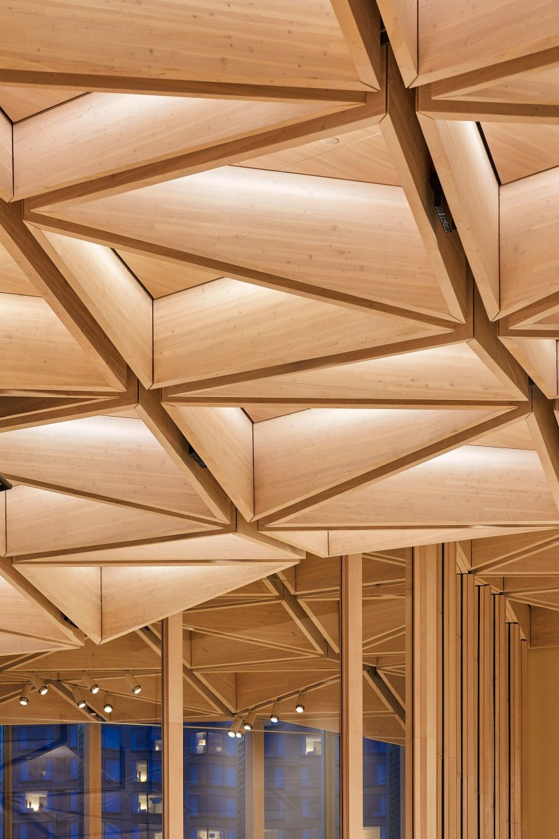 Необычные деревянные потолки