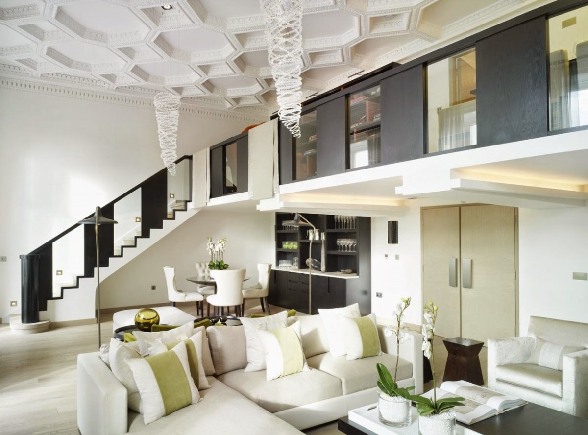 Келли Хоппен лестницы