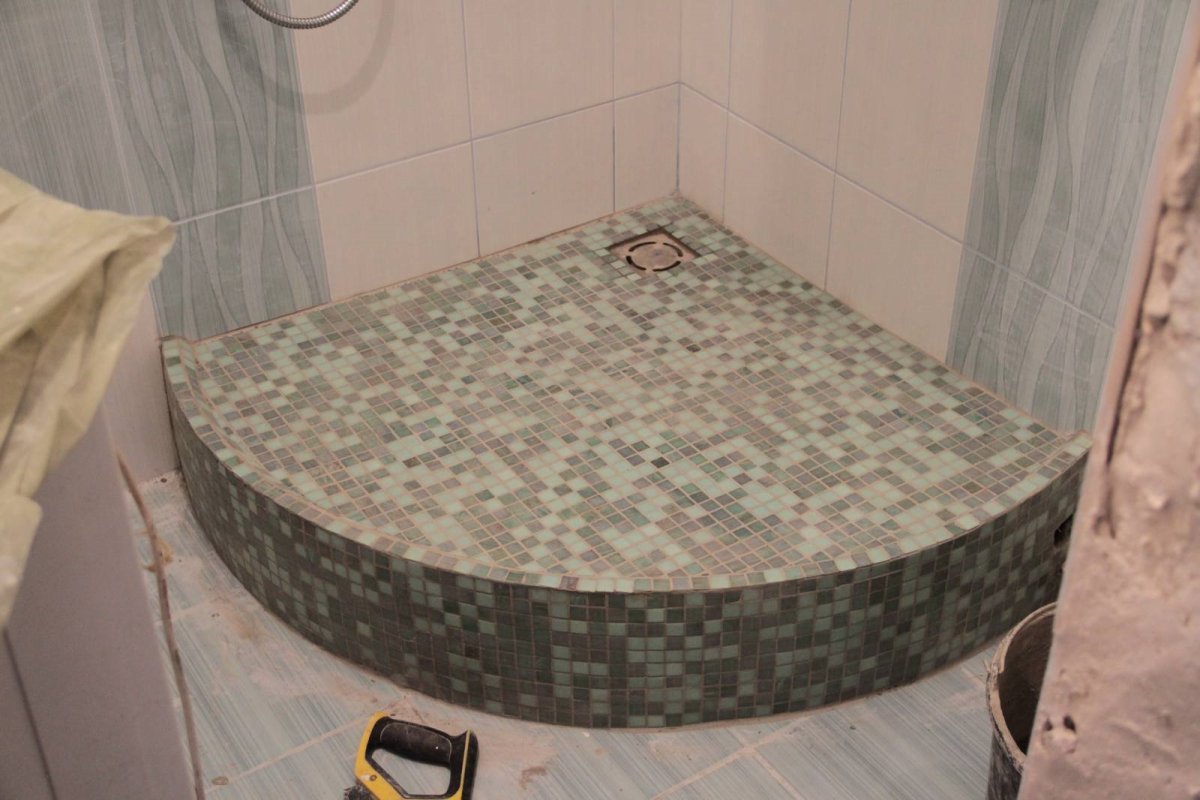 Поддон для душа из плитки 90х90