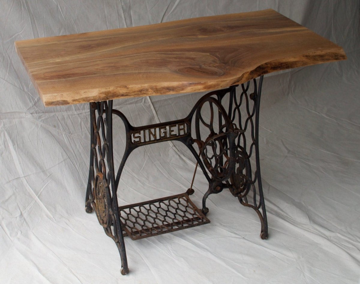 Стол из слэба Зингер