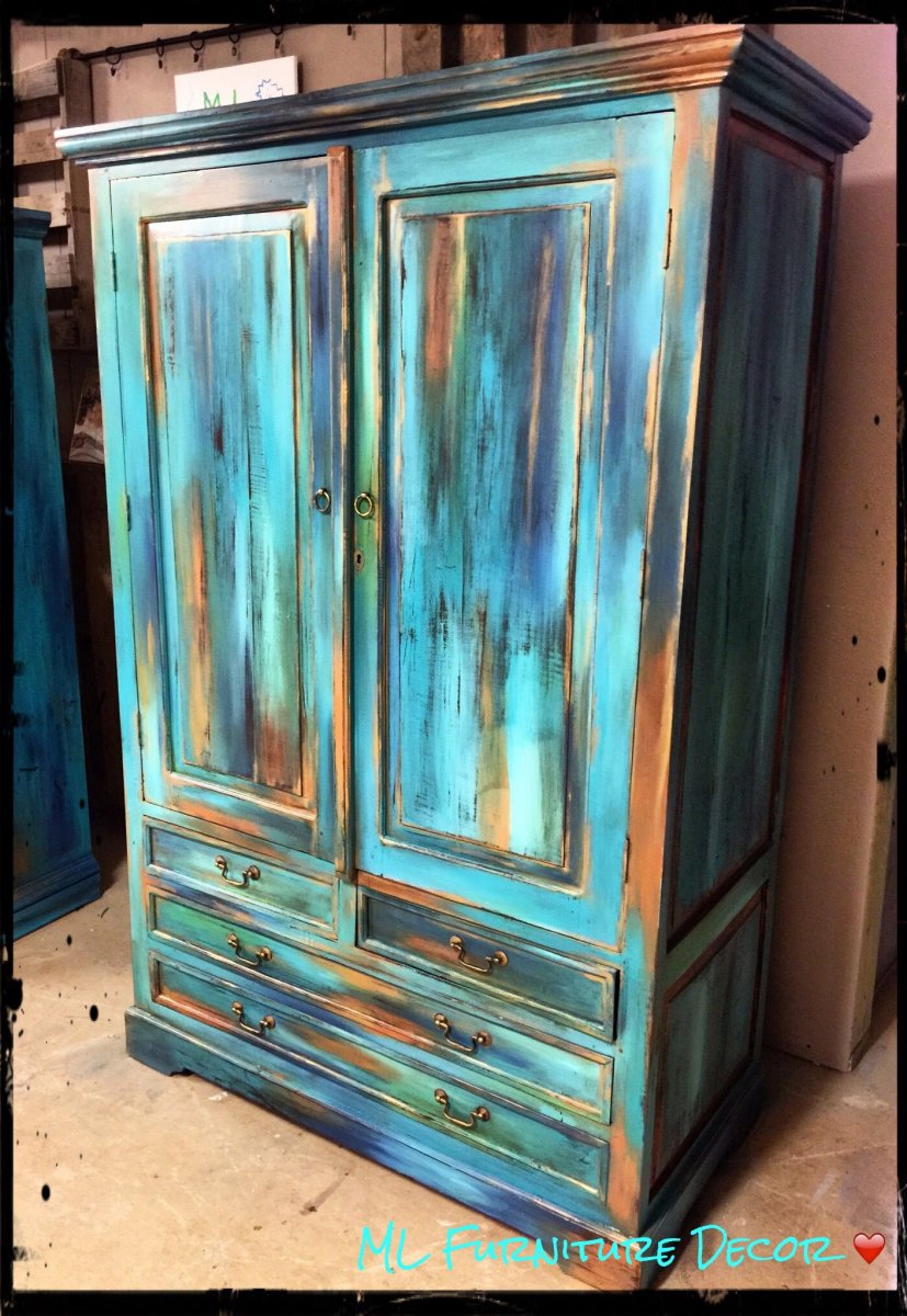 Перекраска старой мебели