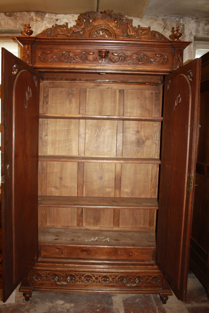 Платяной шкаф бретонский стиль гирокий