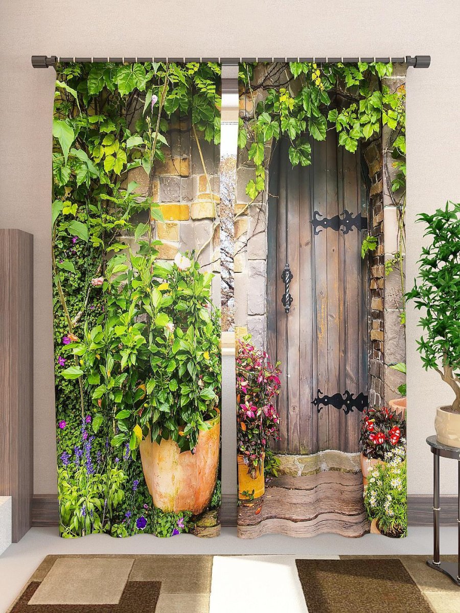 Шторы на дверной проем