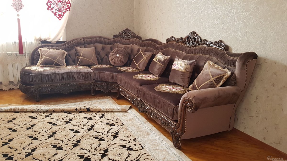 Холлы в Киргу в Махачкале