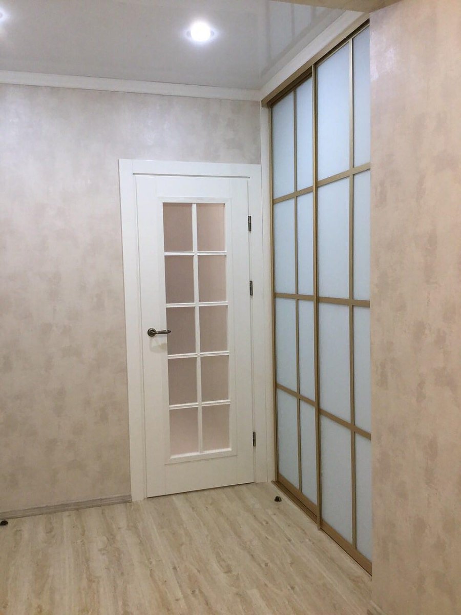 Двери в интерьере квартиры реальные