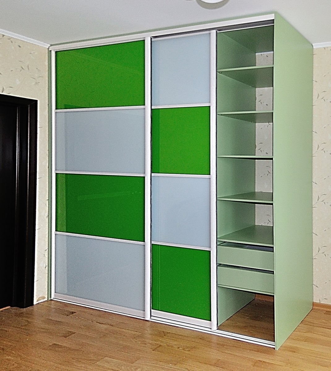 Шкаф купе салатовый