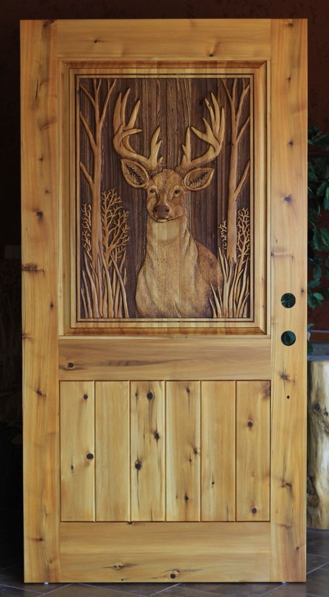 Декоративные двери из дерева