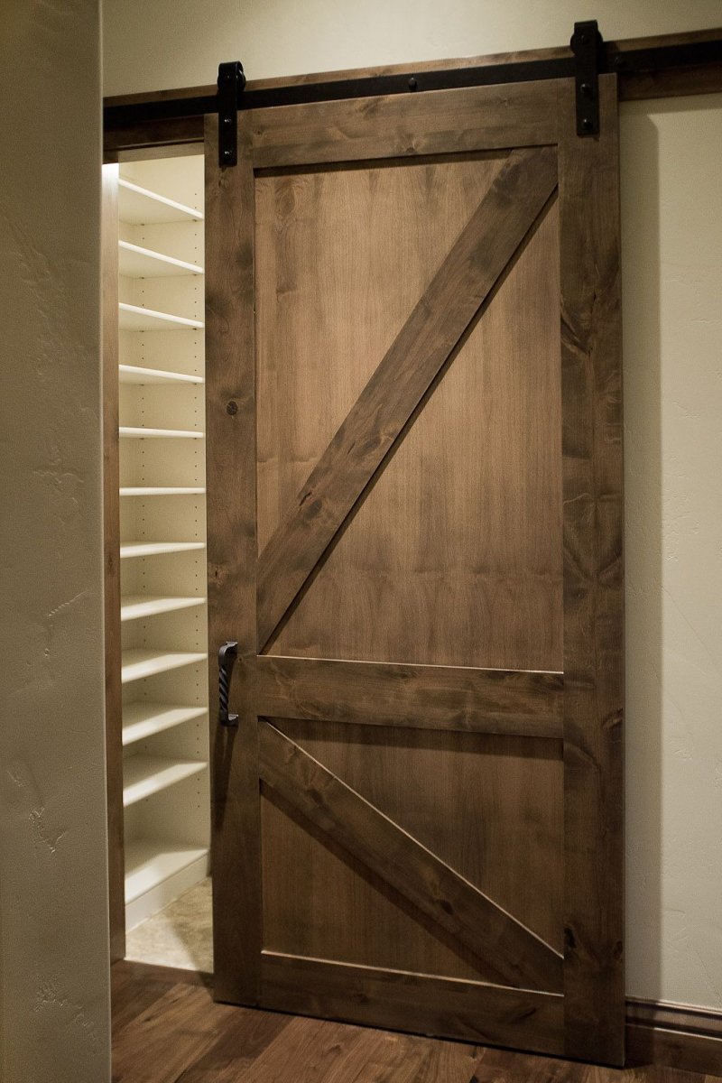 Амбарная дверь из фанеры