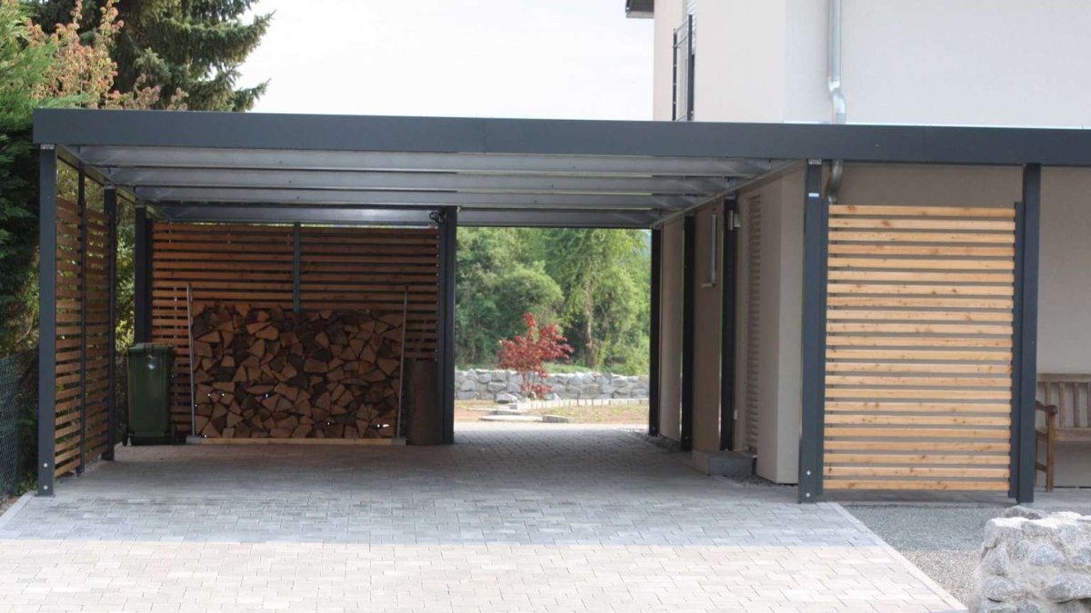 Хозблок и навес для машины в современном стиле