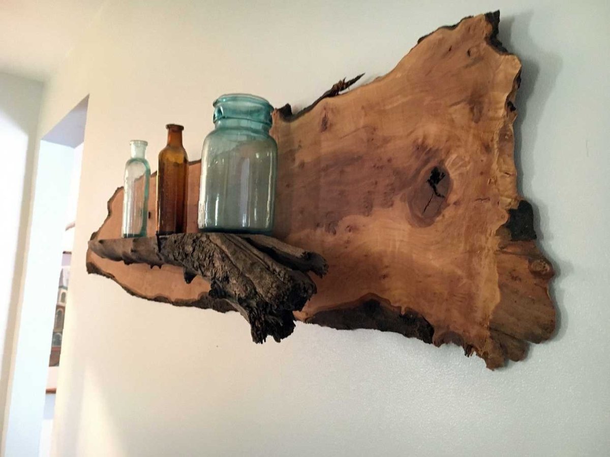 Полки из слэба дерева