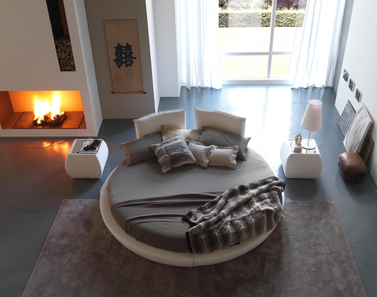 Круглая кровать в интерьере