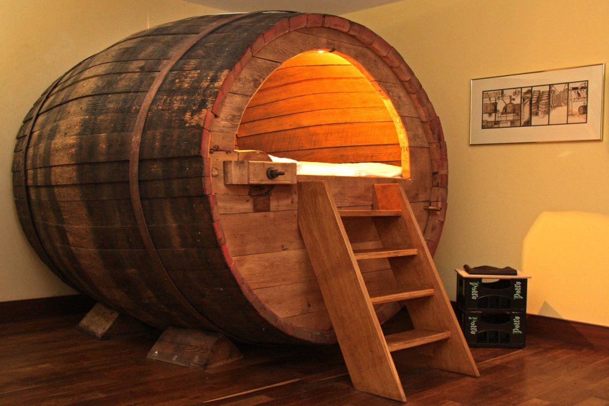 Необычные кровати бочка